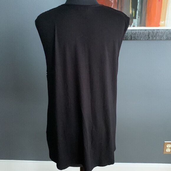 Vince Camuto black with white dot crepe front, solid stretch knit back top. Med - Picture 5 of 6